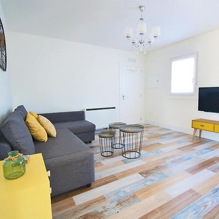 Galihost - Apartamentos Mamuela Ribadumia ภายนอก รูปภาพ
