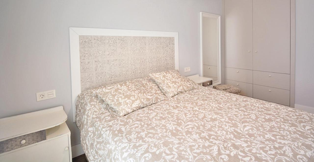 Galihost - Apartamentos Mamuela Ribadumia ภายนอก รูปภาพ