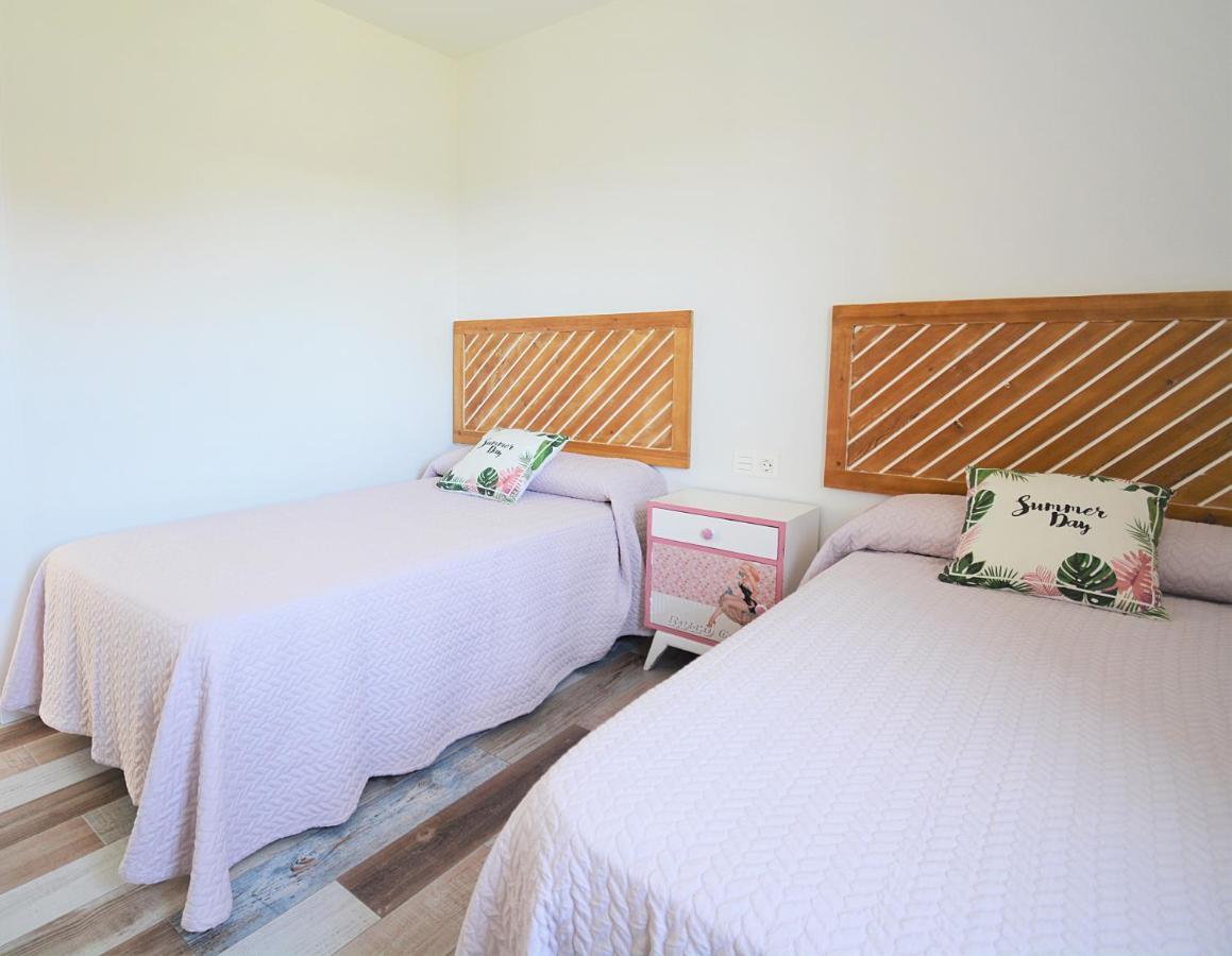 Galihost - Apartamentos Mamuela Ribadumia ภายนอก รูปภาพ