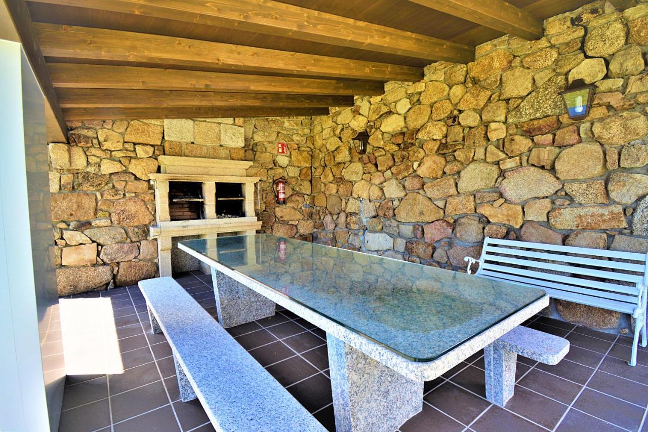 Galihost - Apartamentos Mamuela Ribadumia ภายนอก รูปภาพ