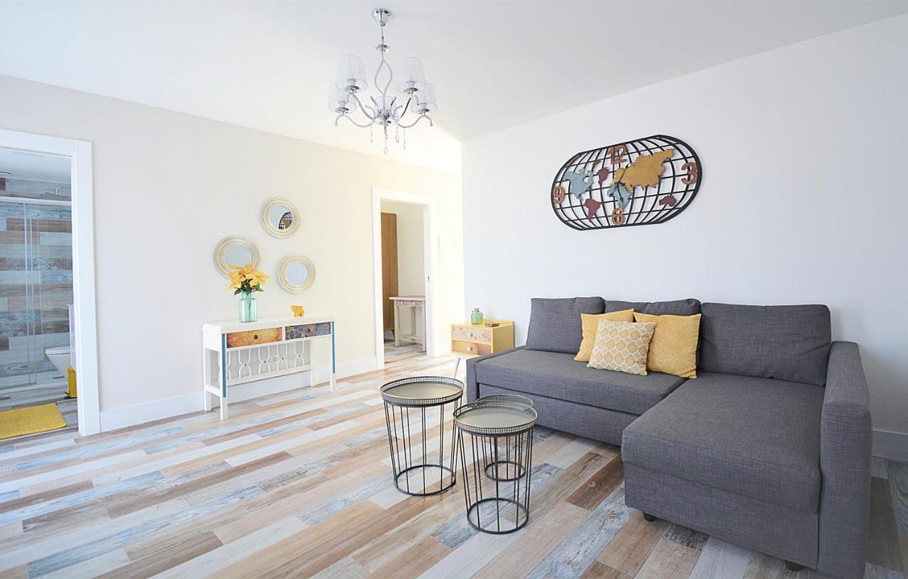 Galihost - Apartamentos Mamuela Ribadumia ภายนอก รูปภาพ